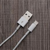 Cabo de Dados Lightning - A13243